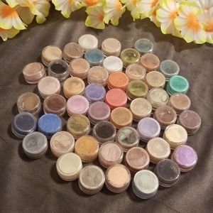 Mad minerals 1/4 teaspoon sample sized x50